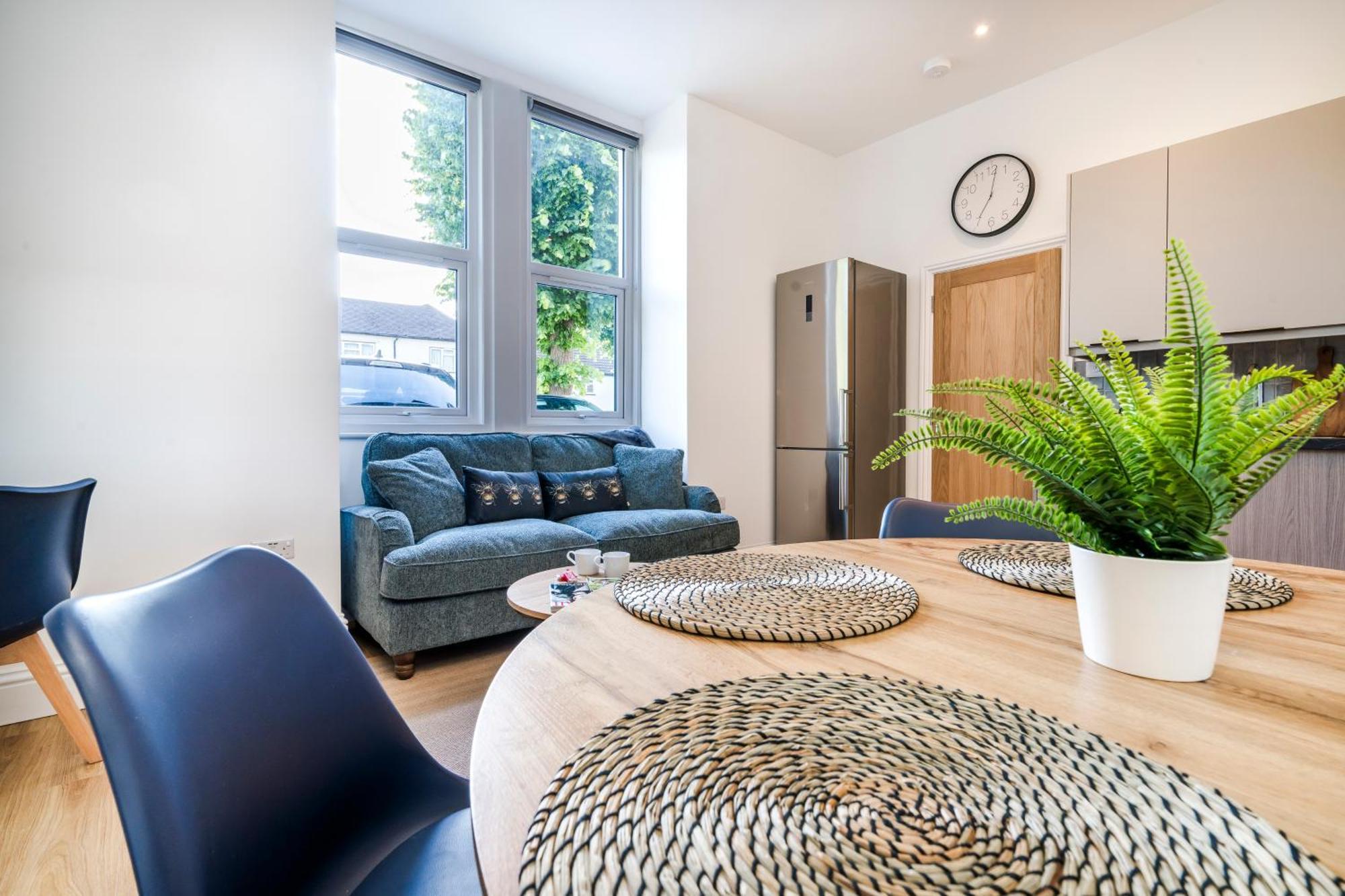 Cozy 2 Bedroom Apartment In Sutton Sutton  Dış mekan fotoğraf