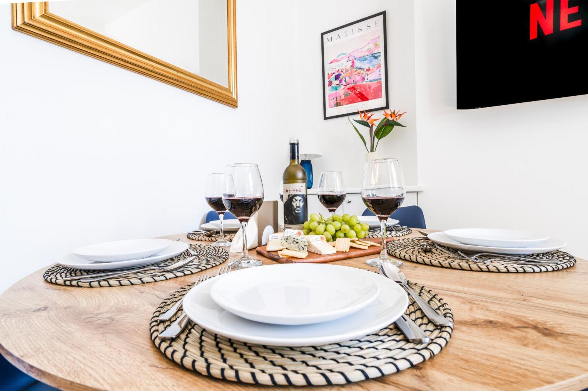 Cozy 2 Bedroom Apartment In Sutton Sutton  Dış mekan fotoğraf