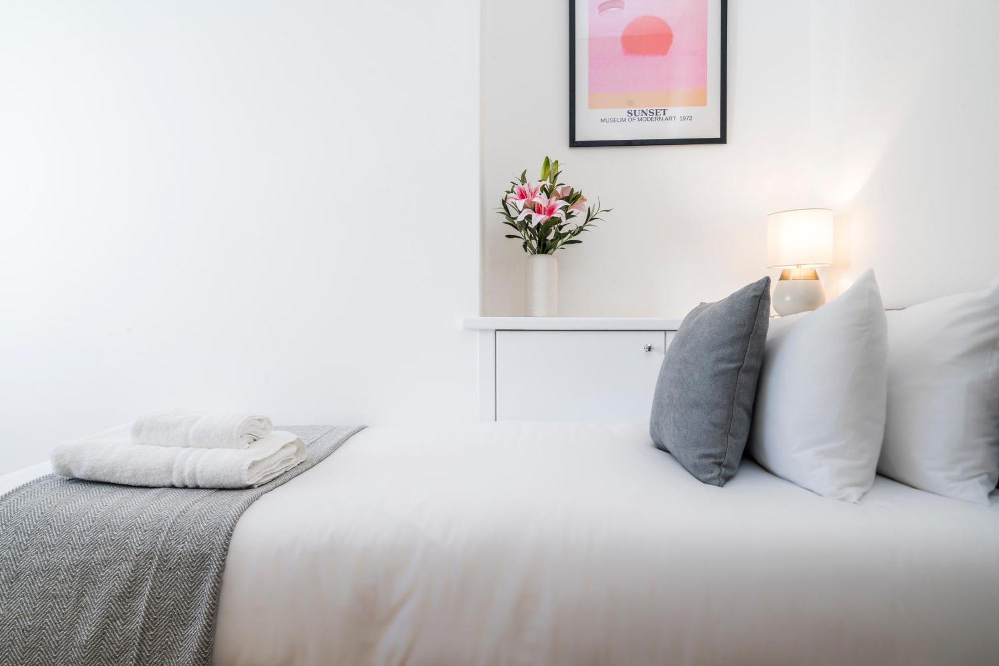 Cozy 2 Bedroom Apartment In Sutton Sutton  Dış mekan fotoğraf
