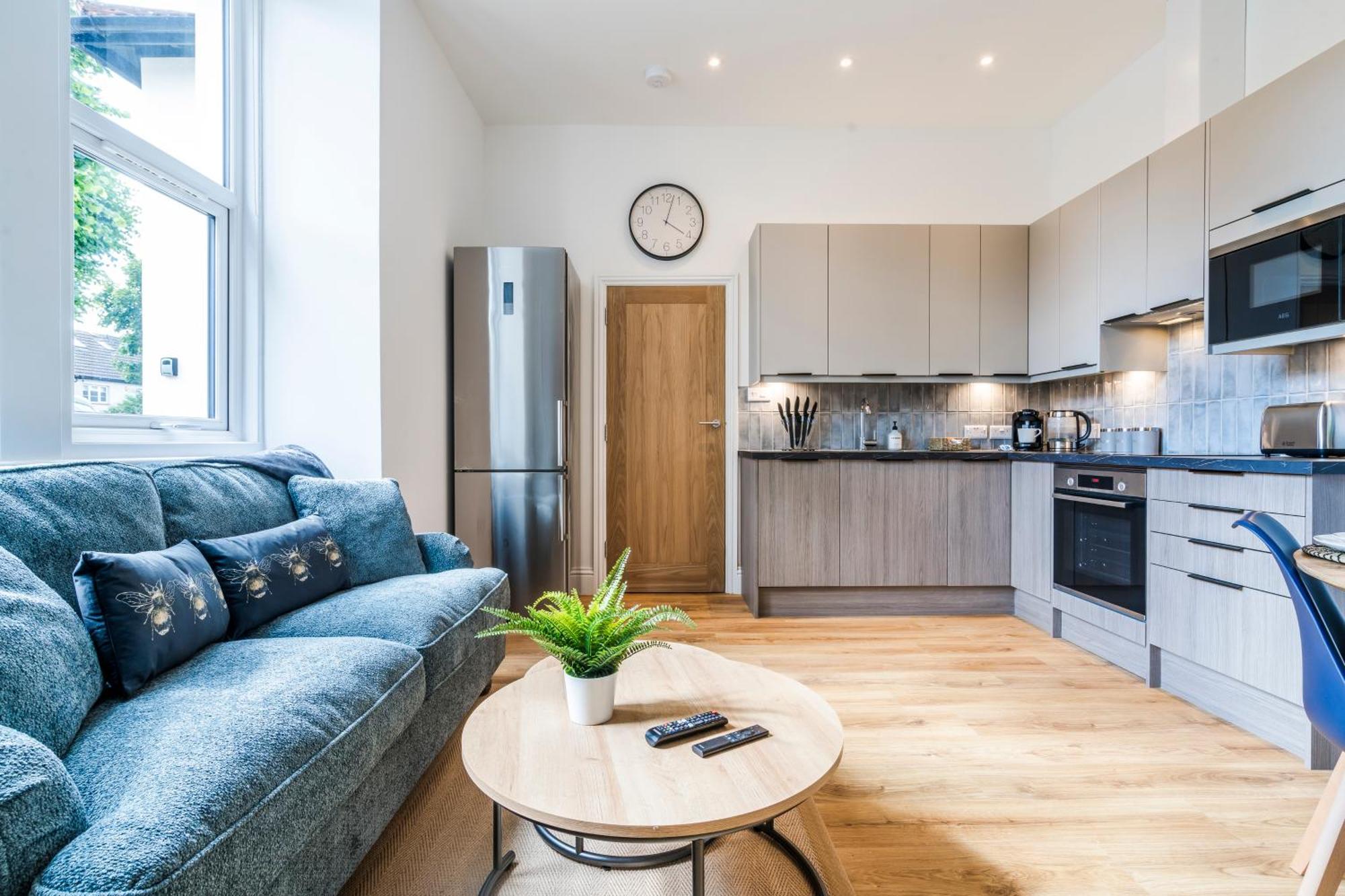 Cozy 2 Bedroom Apartment In Sutton Sutton  Dış mekan fotoğraf